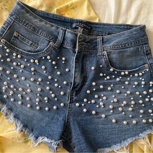 Pearl denim shorts